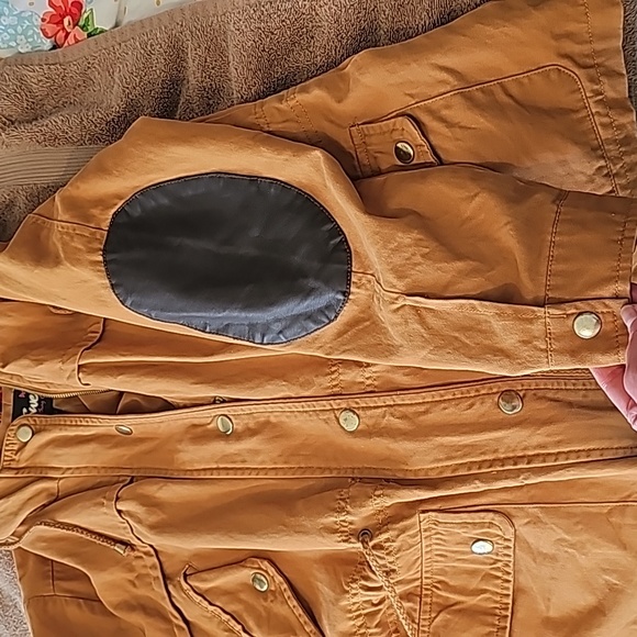 Spring Jacket - Picture 3 of 4